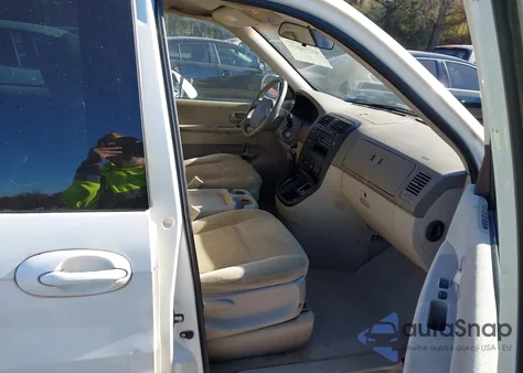 2005 Kia Sedona Ex/Lx z USA, uszkodzony, nr VIN KNDUP132456703122